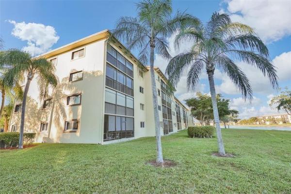 Suffolk At Century Village, 901 SW 141st Ave #401M, Pembroke Pines, Florida 33027, image 1