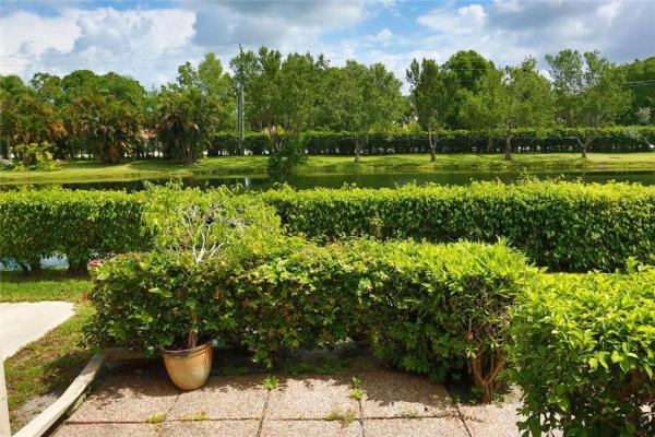 Boca Lakes, 8649 Boca Dr, Boca Raton, Florida 33433, image 1