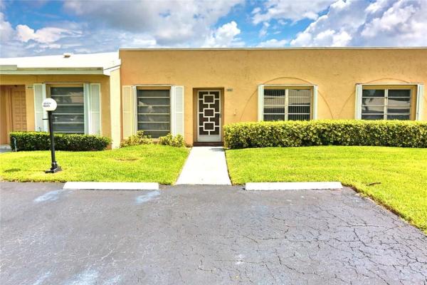Boca Lakes, 8649 Boca Dr, Boca Raton, Florida 33433, image 3