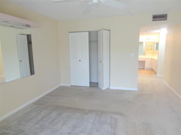 Camino Real Village, 5900 Camino Del Sol #403, Boca Raton, Florida 33433, image 3