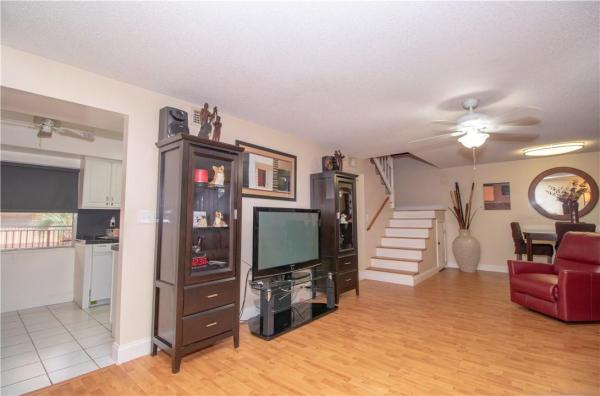 Lago West, 430 Commodore Dr #313, Plantation, Florida 33325, image 2