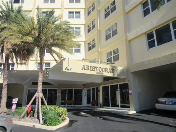 Aristocrat Ocean & Lakeview, 1200 Hibiscus Ave #1003, Pompano Beach, Florida 33062, image 1