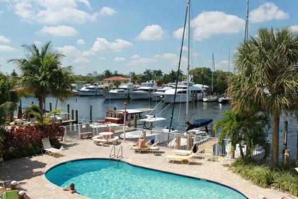 Middle River Villas, 815 Middle River Dr #301, Fort Lauderdale, Florida 33304, image 1