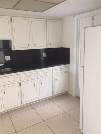 Regis House, 899 SE 2nd Ave #201, Deerfield Beach, Florida 33441, image 2