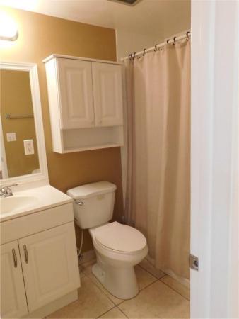 Lauderdale Tower, 2900 NE 30th St #D-2, Fort Lauderdale, Florida 33306, image 1