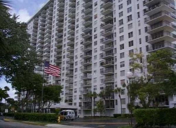 Winston Towers 300, 230 174th St #815, Sunny Isles Beach, Florida 33160, image 1