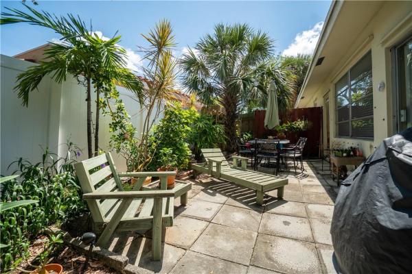 Rio Nuevo Isle, 1215 Citrus Isle #1-2, Fort Lauderdale, Florida 33315, image 3