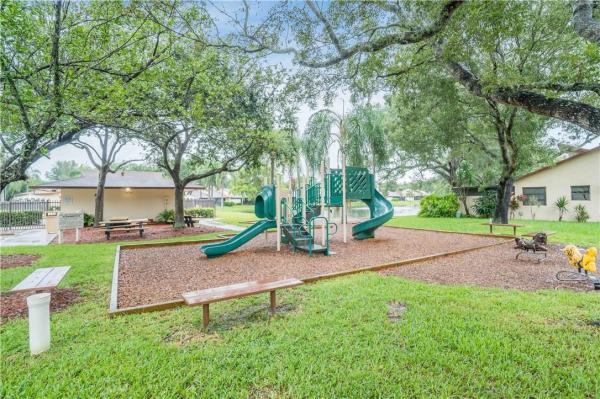 East Lakes Townhomes, 9866 NW 16th Ct, Pembroke Pines, Florida 33024, image 1