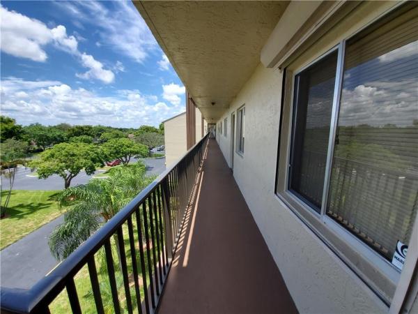 Cascades Of Lauderhill, 7980 NW 50th St #410, Lauderhill, Florida 33351, image 1