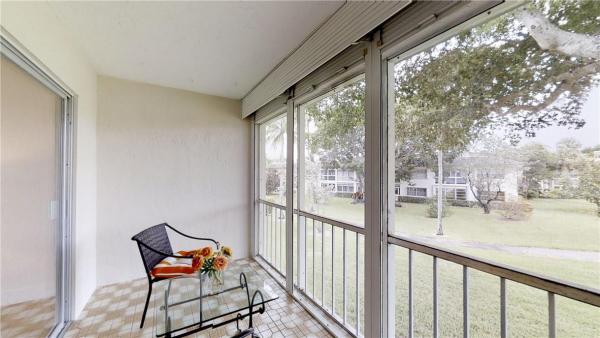 Nassau Village, 2613 Nassau Bnd #F2, Coconut Creek, Florida 33066, image 1
