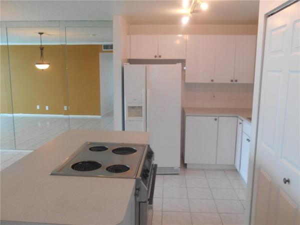 Ocean Colony, 1620 S Ocean Blvd #12-J, Lauderdale By The Sea, Florida 33062, image 1