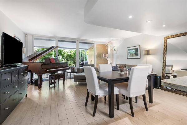 Footbridge Townhouse, 866 NE 20th Dr, Wilton Manors, Florida 33305, image 1