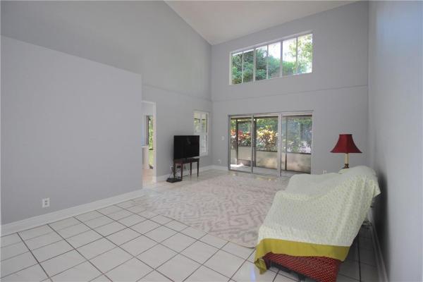 Discovery Pointe, 2124 Discovery Cir W, Deerfield Beach, Florida 33442, image 3