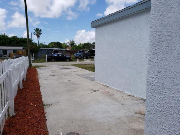 Ridge Grove, 1177 Highview Rd, Lake Worth, Florida 33462, image 1