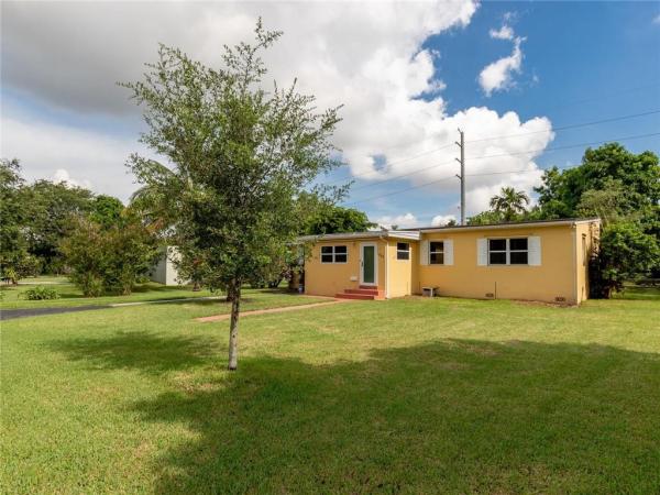 Kent Estates, 551 Raven Ave, Miami Springs, Florida 33166, image 1