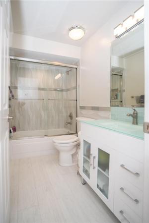 Embassy Courts, 10916 Long Boat Dr, Cooper City, Florida 33026, image 2