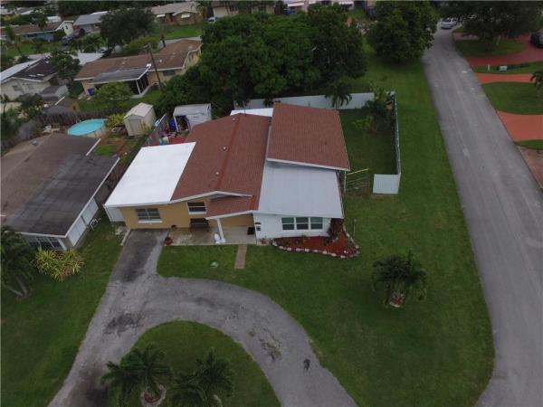 Boulevard Heights, 8421 NW 15th St, Pembroke Pines, Florida 33024, image 1