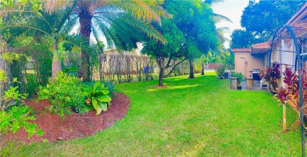 Atlanta Lake, 7340 Atlanta St, Hollywood, Florida 33024, image 1