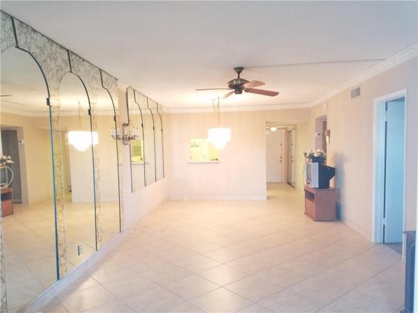 Baker Towers, 320 S Surf Rd #606, Hollywood, Florida 33019, image 2