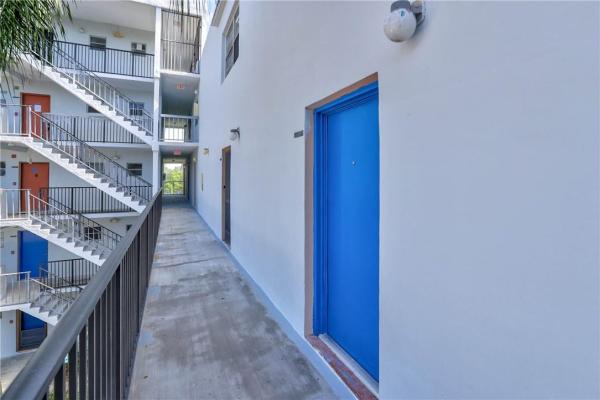 Village Square, 7561 NW 16th St #2303, Plantation, Florida 33313, image 1