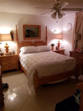 Oakland Grove Village, 649 W Oakland Park Blvd #119A, Oakland Park, Florida 33311, image 1