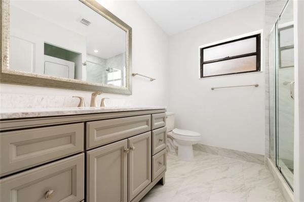 Vanderbilt Park Townhouses, 1630 NE 151st #1630, Golden Glades, Florida 33162, image 2