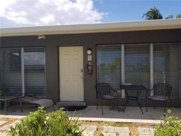 Edgewater Estates, 2217 NE 14th Ave #1-4, Wilton Manors, Florida 33305, image 2