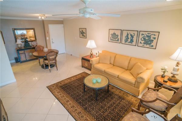 Manor Grove Village, 200 NE 19th Ct #214M, Wilton Manors, Florida 33305, image 3