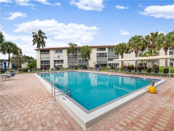 Victoria Village, 2803 Victoria Way #B2, Coconut Creek, Florida 33066, image 1