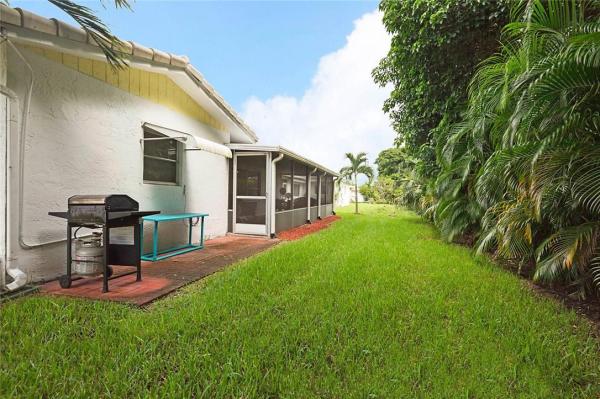 Delray Villas 1, 14330 Altocedro Dr, Delray Beach, Florida 33484, image 3