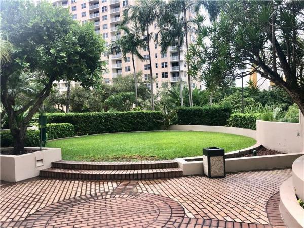Brickell Key One, 520 Brickell Key Dr #A1904, Miami, Florida 33131, image 3