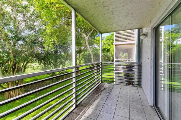 Fairways Of Tamarac, 8450 Lagos De Campo Blvd #207, Tamarac, Florida 33321, image 1