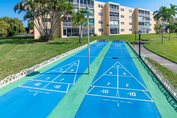 Meadowbrook Lakes, 201 SE 11th Ter #104, Dania Beach, Florida 33004, image 1