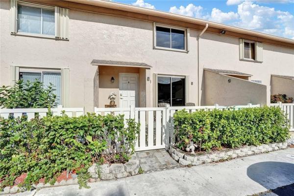 Townhomes Of Oriole, 1625 NW 80th Ave #E, Margate, Florida 33063, image 1