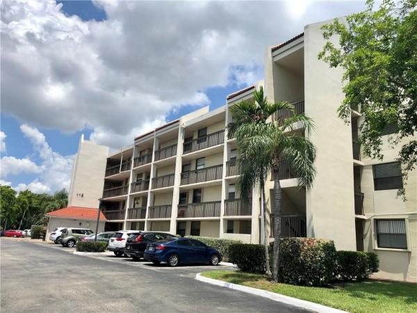 Lake Emerald, 115 Lake Emerald Dr #208, Oakland Park, Florida 33309, image 1