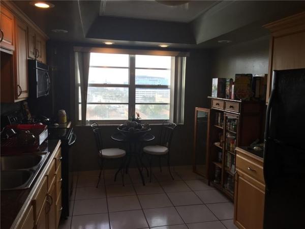 Admirals Port West, 2801 NE 183rd St #1201W, Aventura, Florida 33160, image 2