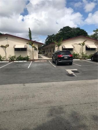 Brysa Park, 3709 SW 12th Pl #1-3, Fort Lauderdale, Florida 33312, image 3