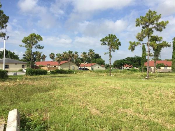 Waterside Townhomes, 13900 SW 139th Pl, Leisure City, Florida 33033, image 1