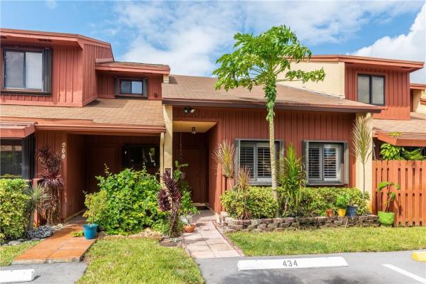 Sandpiper Woods, 434 SE 11th Ter, Dania Beach, Florida 33004, image 1