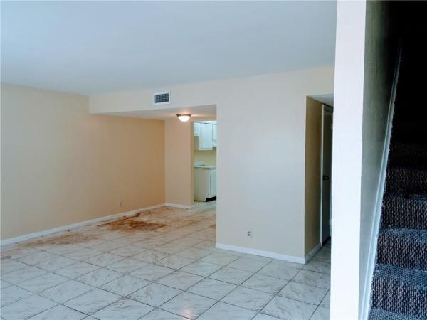Blueberry Hill, 5707 Blueberry Ct #132, Lauderhill, Florida 33313, image 3