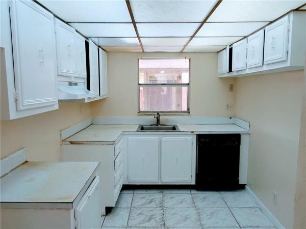 Blueberry Hill, 5707 Blueberry Ct #132, Lauderhill, Florida 33313, image 1