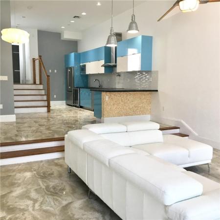 Le Point, 2410 NE 135th St #2410, North Miami, Florida 33181, image 3