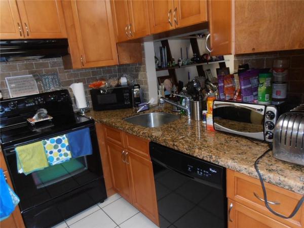 Lagoon Place, 9330 Lagoon Pl #301, Davie, Florida 33324, image 2