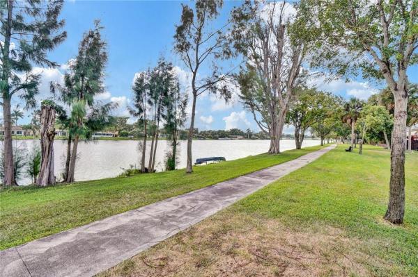 Cedarwoods At Pembroke Lakes, 10570 Buttonwood Ave, Pembroke Pines, Florida 33026, image 1