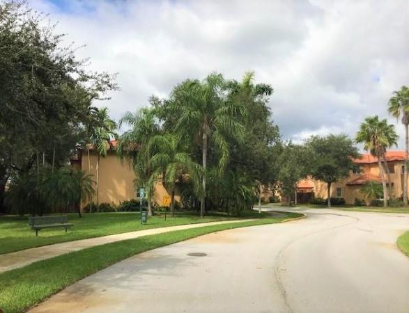 Forest Oak, 14010 S Forest Oak Cir, Davie, Florida 33325, image 2