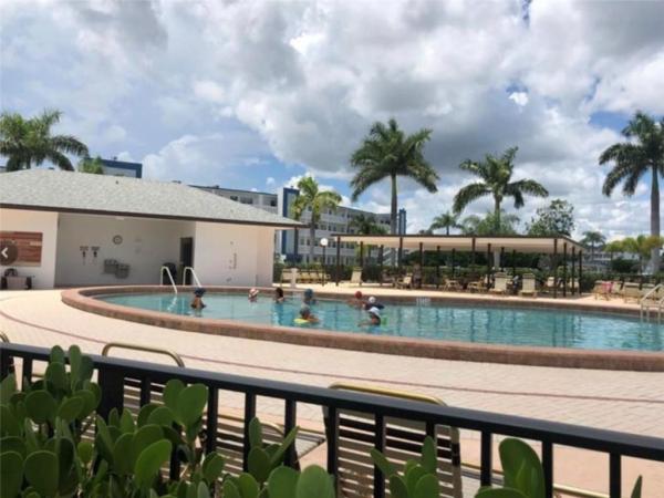 Exeter At Century Village, 1082 Exeter E, Boca Raton, Florida 33434, image 3