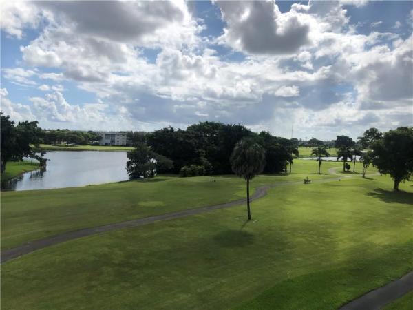 Victoria Village, 2902 Victoria Cir #F4, Coconut Creek, Florida 33066, image 1