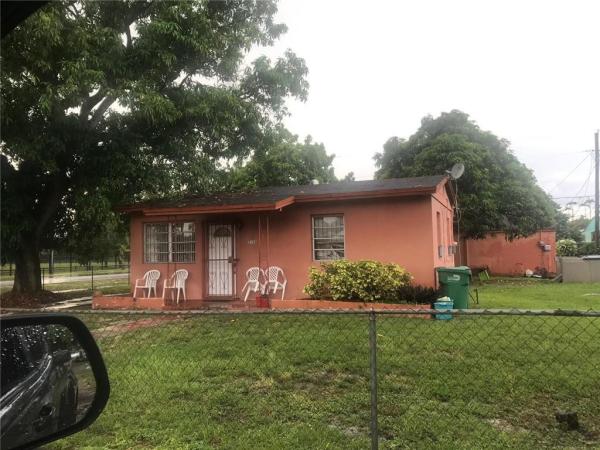 Pine Tree Park, 3145 NW 165th St, Miami Gardens, Florida 33054, image 2