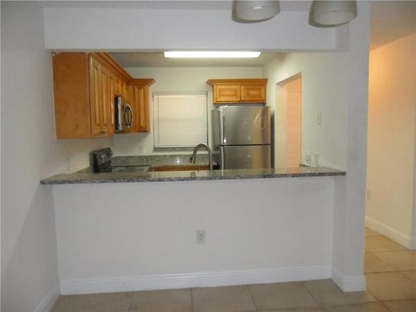Palm Beach Grande, 1564 Lake Crystal Dr #E, West Palm Beach, Florida 33411, image 1