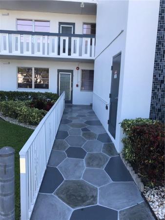 Oakridge, 1108 S Oakridge V #1108, Deerfield Beach, Florida 33442, image 2